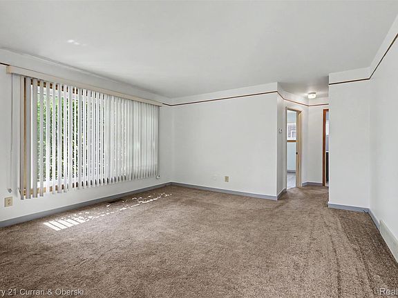 4th image of 31512 Joy Rd