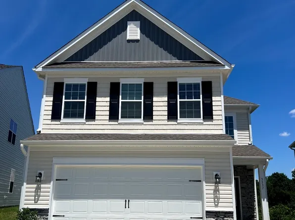5537 Hydrangea St, Winston Salem, NC 27104