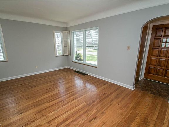 3rd image of 6210 Morningside Dr