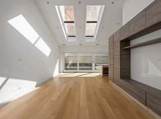 242 5th Ave, New York, NY 10001
