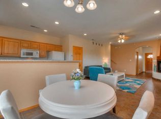 910 Bellamah Ave NW, Albuquerque, NM 87104