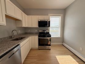 413 Boston St, Lynn, MA