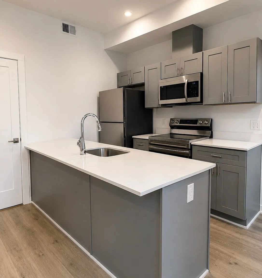 2 bed, 800 sqft, $2,200 — Photo 3