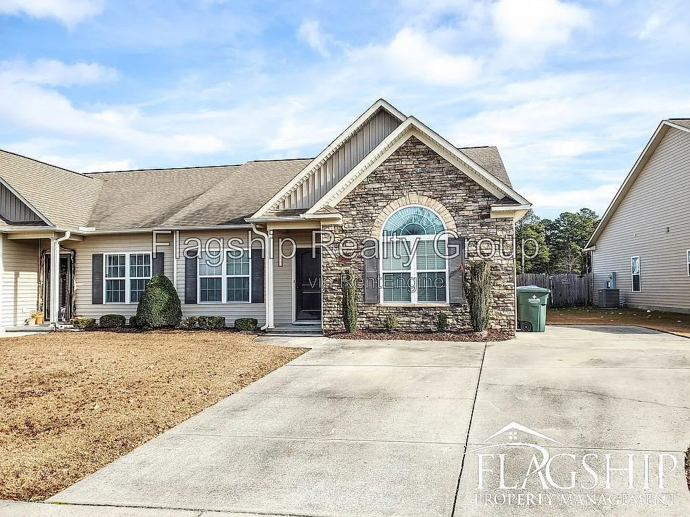 3 bed, 2.0 bath, 1282 sqft, $1,750 — Photo 3