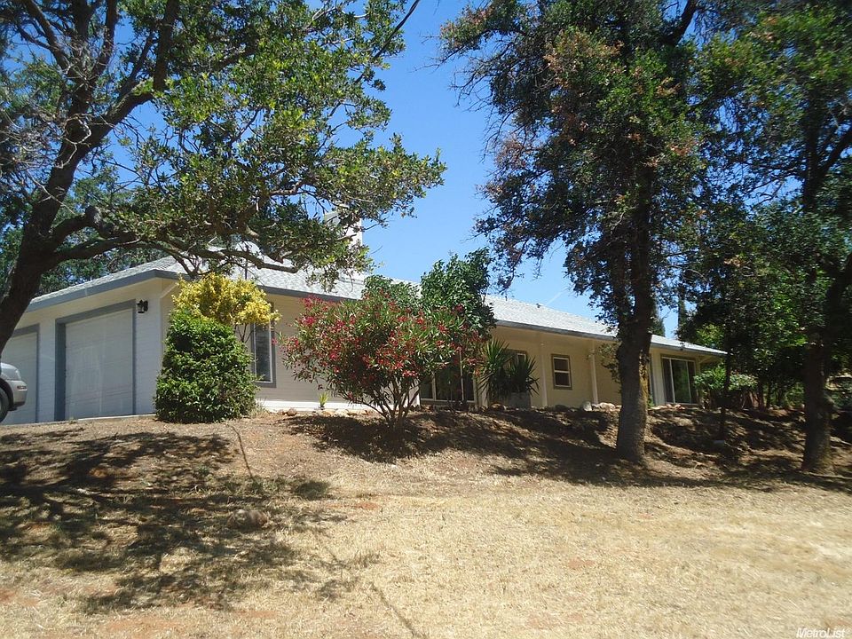 1st image of 8486 Sparrowk Dr