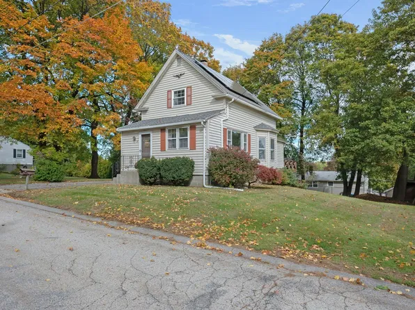 19 Lexington Ave, Auburn, MA 01501