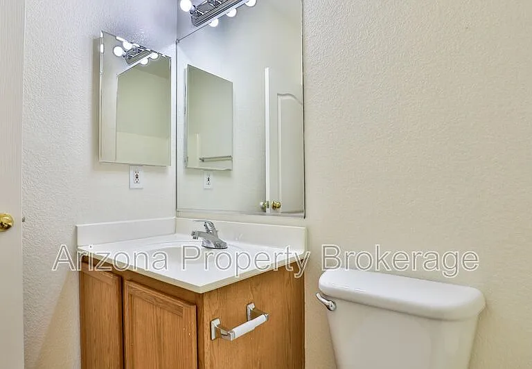 2736 W Mineral Butte Dr — Photo 16