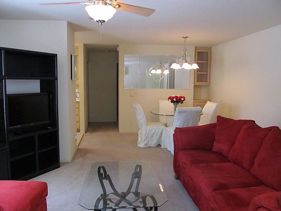 3rd image of 826 Jazz Ct