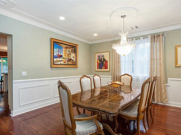 4th image of 156 Altessa Blvd