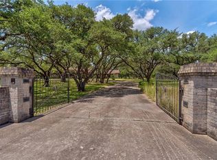 21 Country Oaks Dr, Buda, TX 78610