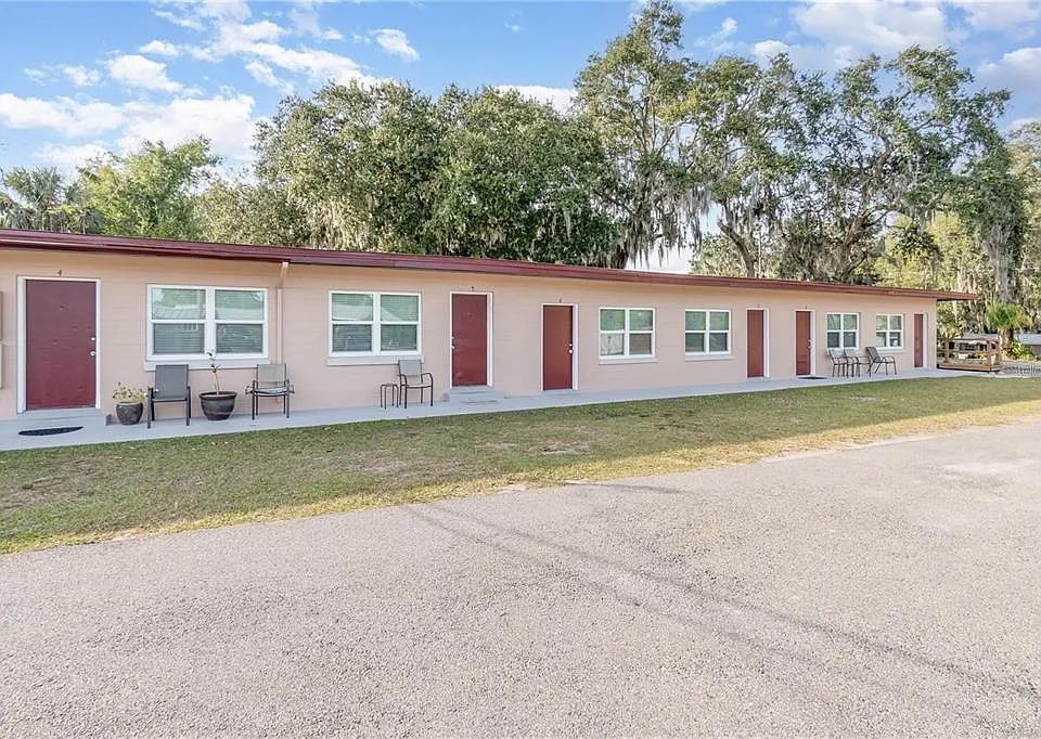 1401 E Alfred St #11