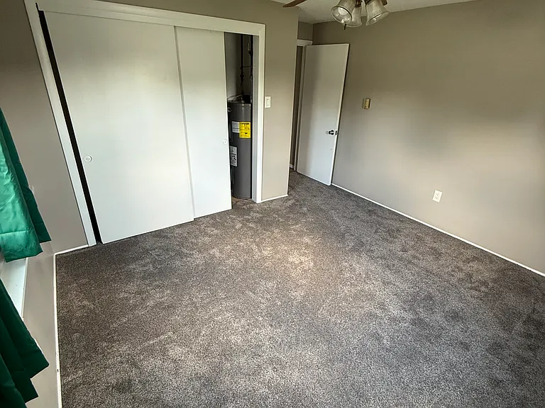 382 N Birch St — Photo 3