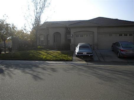 1st image of 2902 Tilbury Way