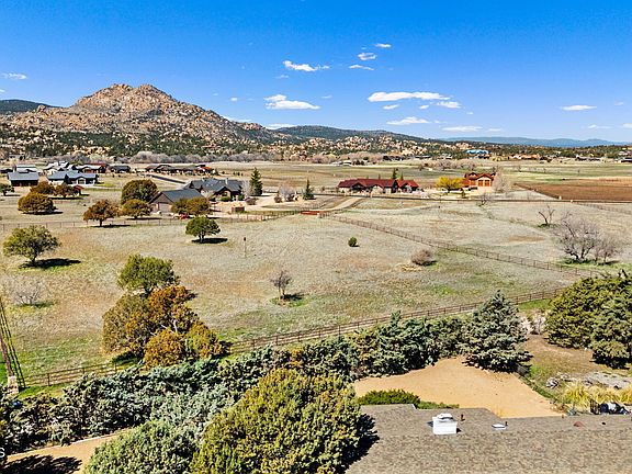 5th image of 8905 N Callahan Rd