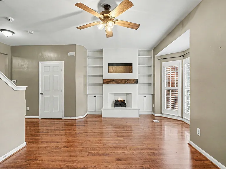 686 Huffine Manor Cir — Photo 7