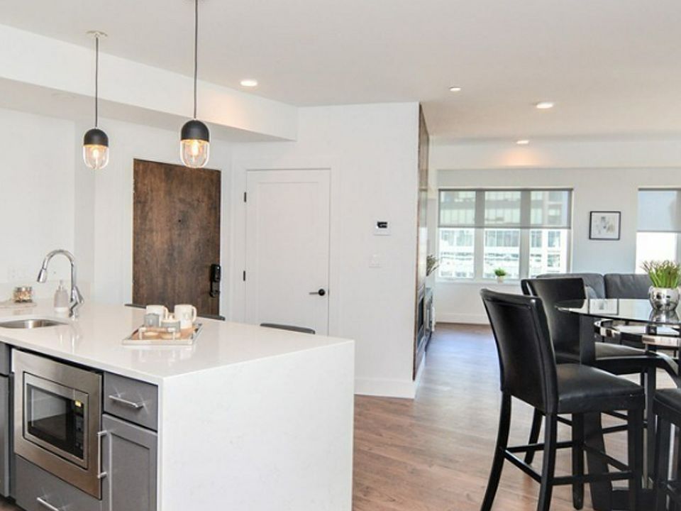 2nd image of 26 Hichborn St #16A