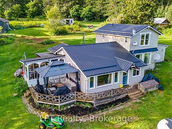 4th image of 1043 Deloro Rd