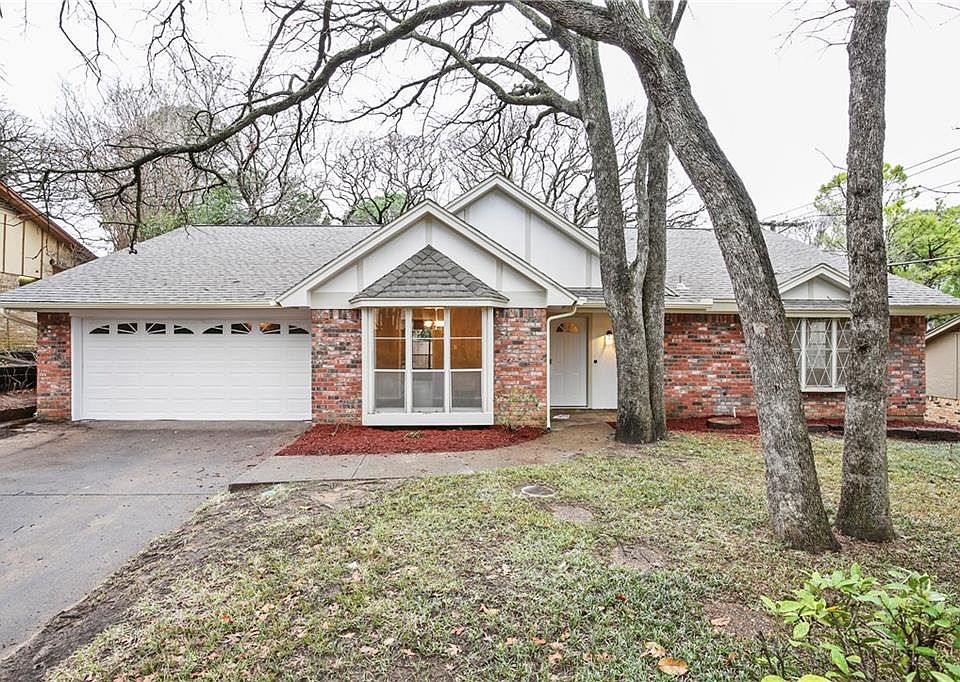 1st image of 802 Tanglewood Ln
