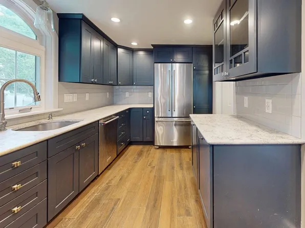 55 Brentwood St, Malden, MA 02148