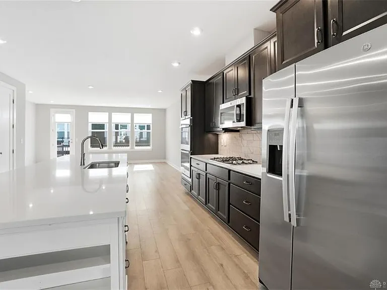 7241 Otley Dr — Photo 21