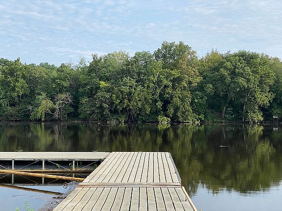 kayaking and boating nearby 