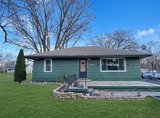 4027 NE 43rd Ct, Des Moines, IA 50317