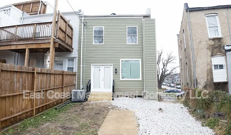 2619 Loyola Northway — Photo 30