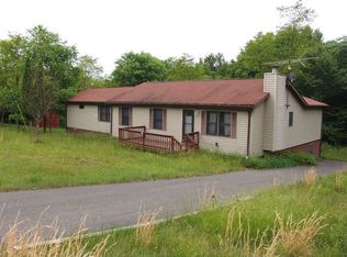 26 Pine Dr, Terra Alta, WV