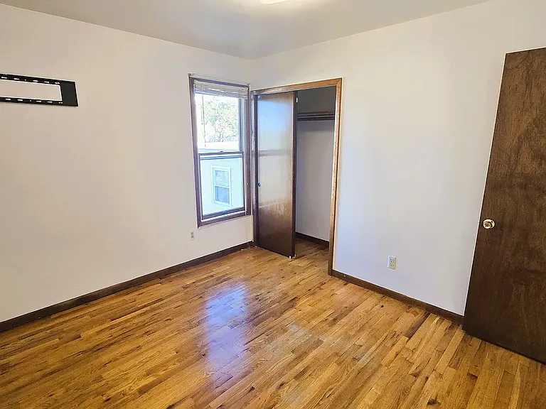 335 Pearsall Ave #2 — Photo 11