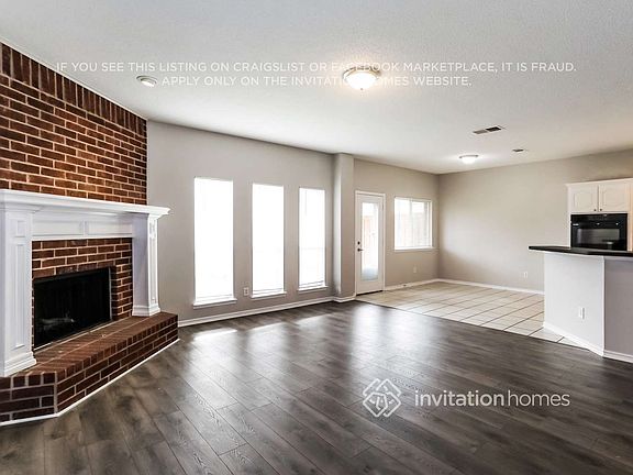 4th image of 4103 English Ivy Dr