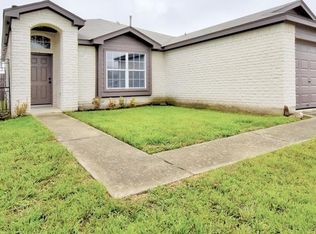 2418 Blue Sky Ln, Lockhart, TX 78644