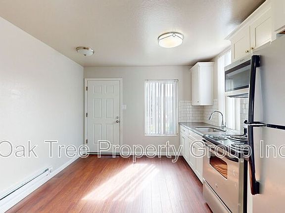 4th image of 2371 Downer Ave