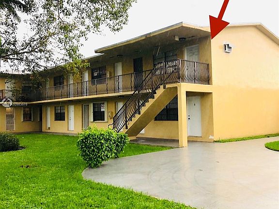 3rd image of 4590 SW 67th Ave APT 17