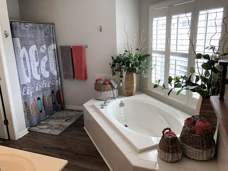 633 Spencer Farlow Dr #20 — Photo 21