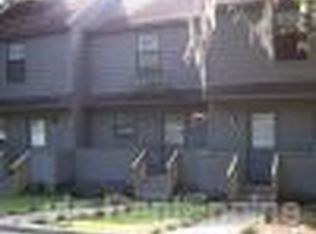 5487 Sombra Del Lago Dr, Tallahassee, FL 32303