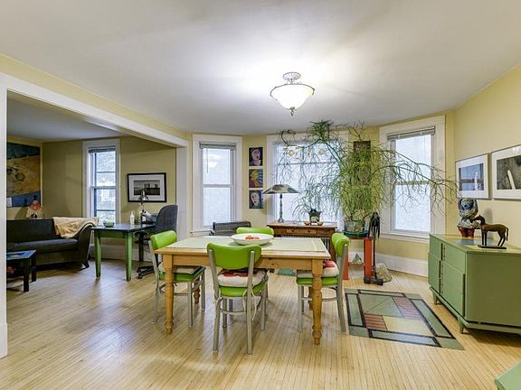 5th image of 1826 Pierce St NE