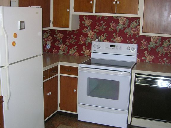 5th image of 95 Berwyck Dr