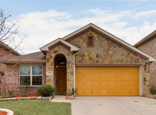 5128 Mirror Lake Dr, Haltom City, TX 76117