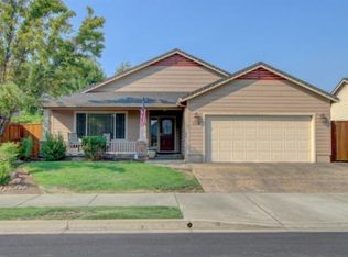 110 Glenwood Dr, Eagle Pt, OR 97524
