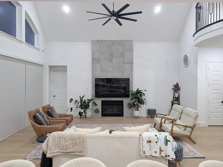 2541 Forestbrook Dr — Photo 3