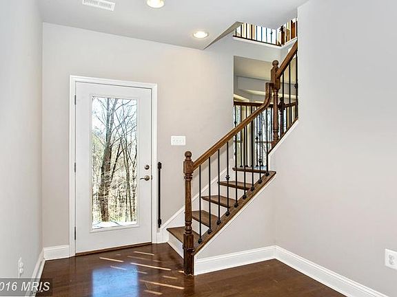 5th image of 6421 Lakeridge Dr