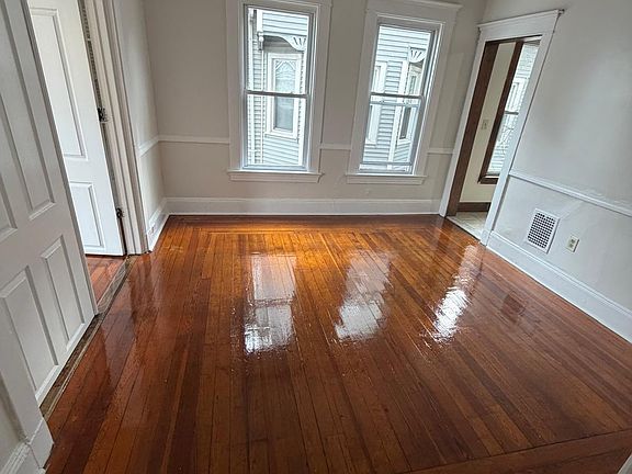 3rd image of 62 Ellsworth Ave Floor 2