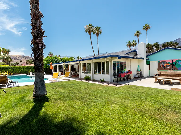 1390 S San Joaquin Dr — Photo 36