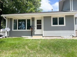 428 16th St, Windom, MN 56101