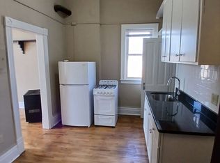 937 University Ave W APT 2, Saint Paul, MN 55104