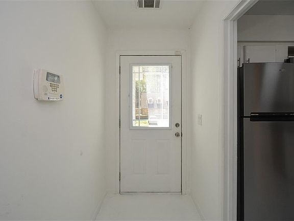 5th image of 160 Timber Creek Ln SW