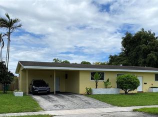 1121 NE 199th St #0, Miami, FL 33179