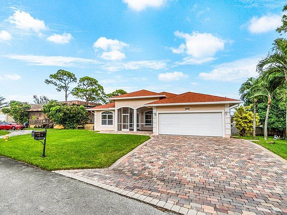 3rd image of 6678 Westview Drive
