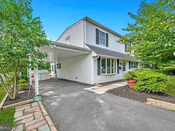 62 Dunmore Ave, Ewing, NJ 08618