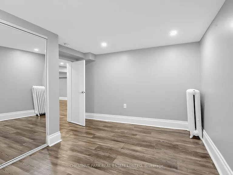 1 Kingswood Rd #R — Photo 8